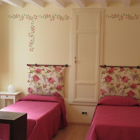 Mimì Apartment Lucca Phòng bức ảnh