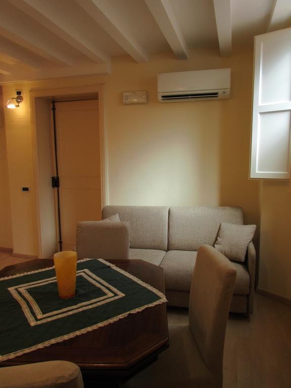 Mimì Apartment Lucca Phòng bức ảnh